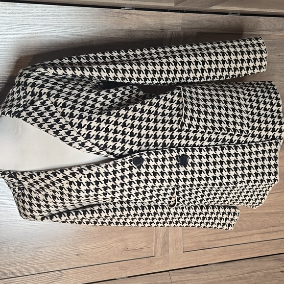 Max Studio Black and White Women's Sweater Cardigan NEW - Picture 4 of 9